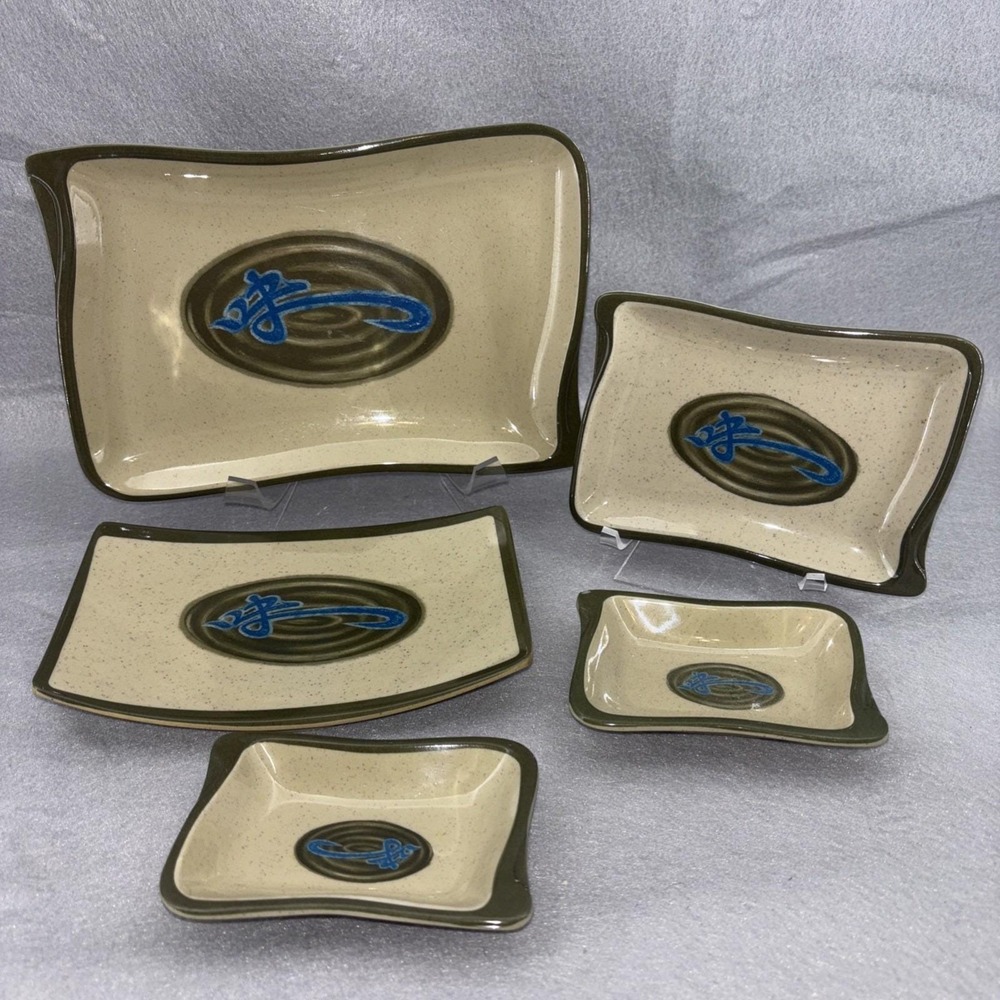 TAI-HONG WEI Thunder Group Sushi Plates Sauce Bowls Melamine Restaurant Ware EUC